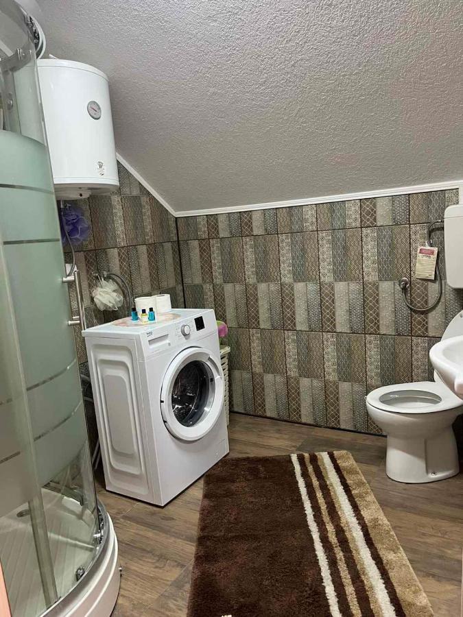 Apartman Salus トゥズラ エクステリア 写真